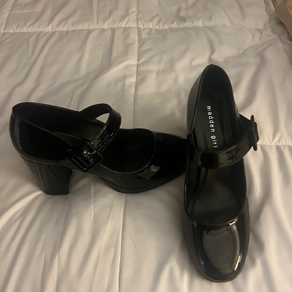 Madden Girl Glossy Black Heels